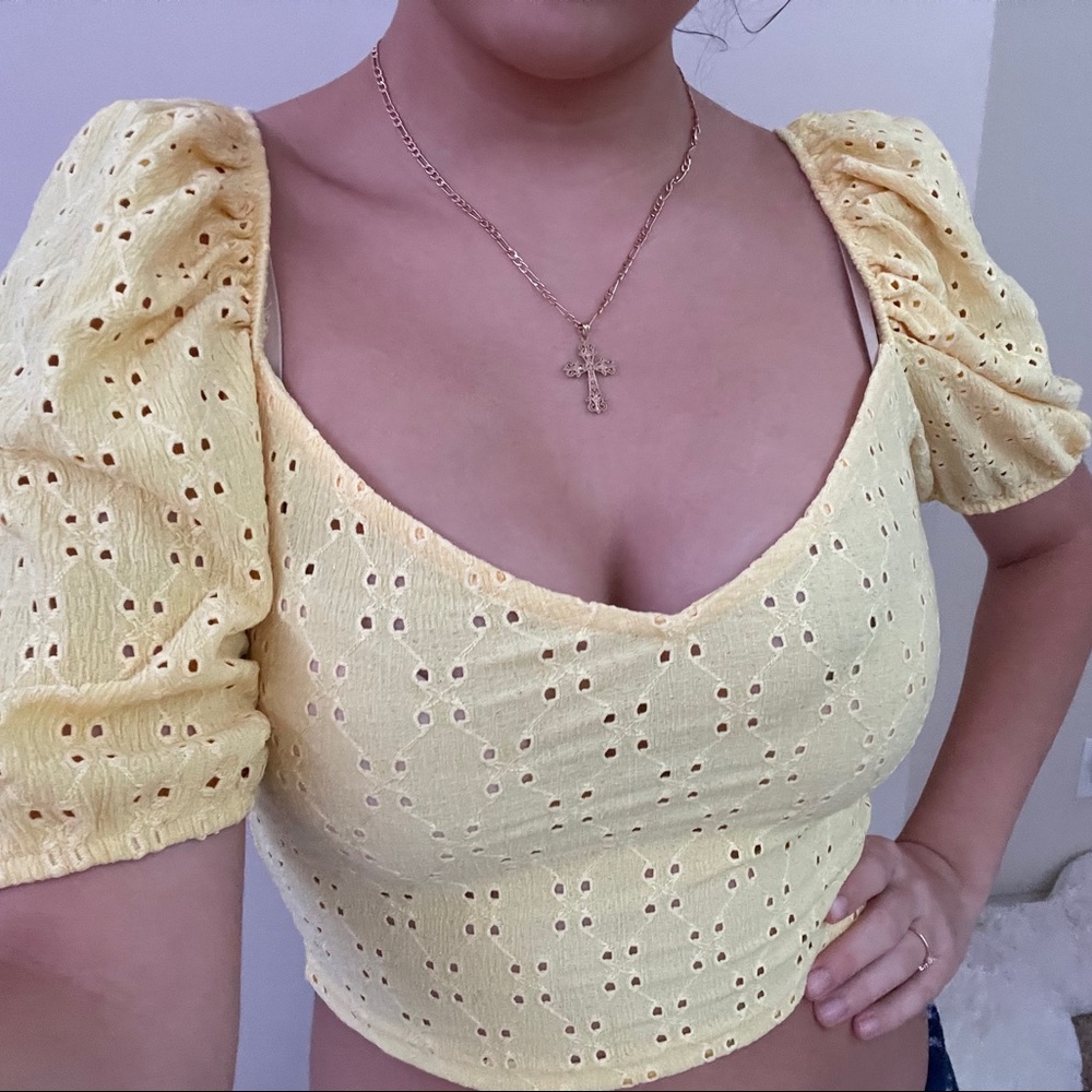 H&M Yellow Summer Crop Top 💛🌻🌝⭐️